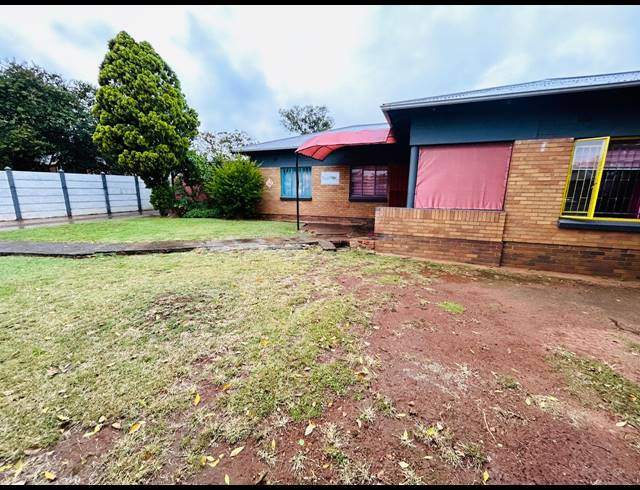 3 BEDROOM FREEHOLD FOR SALE IN VANDERBIJLPARK CW 6